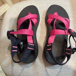 Womens size 7.5 Brand new Chaco Sandals